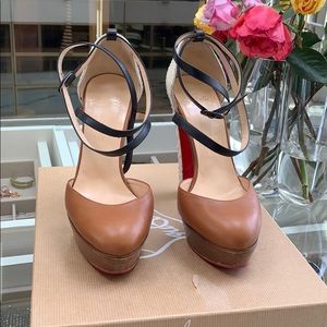 CHRISTIAN LOUBOUTIN La Favorita 140 brown python